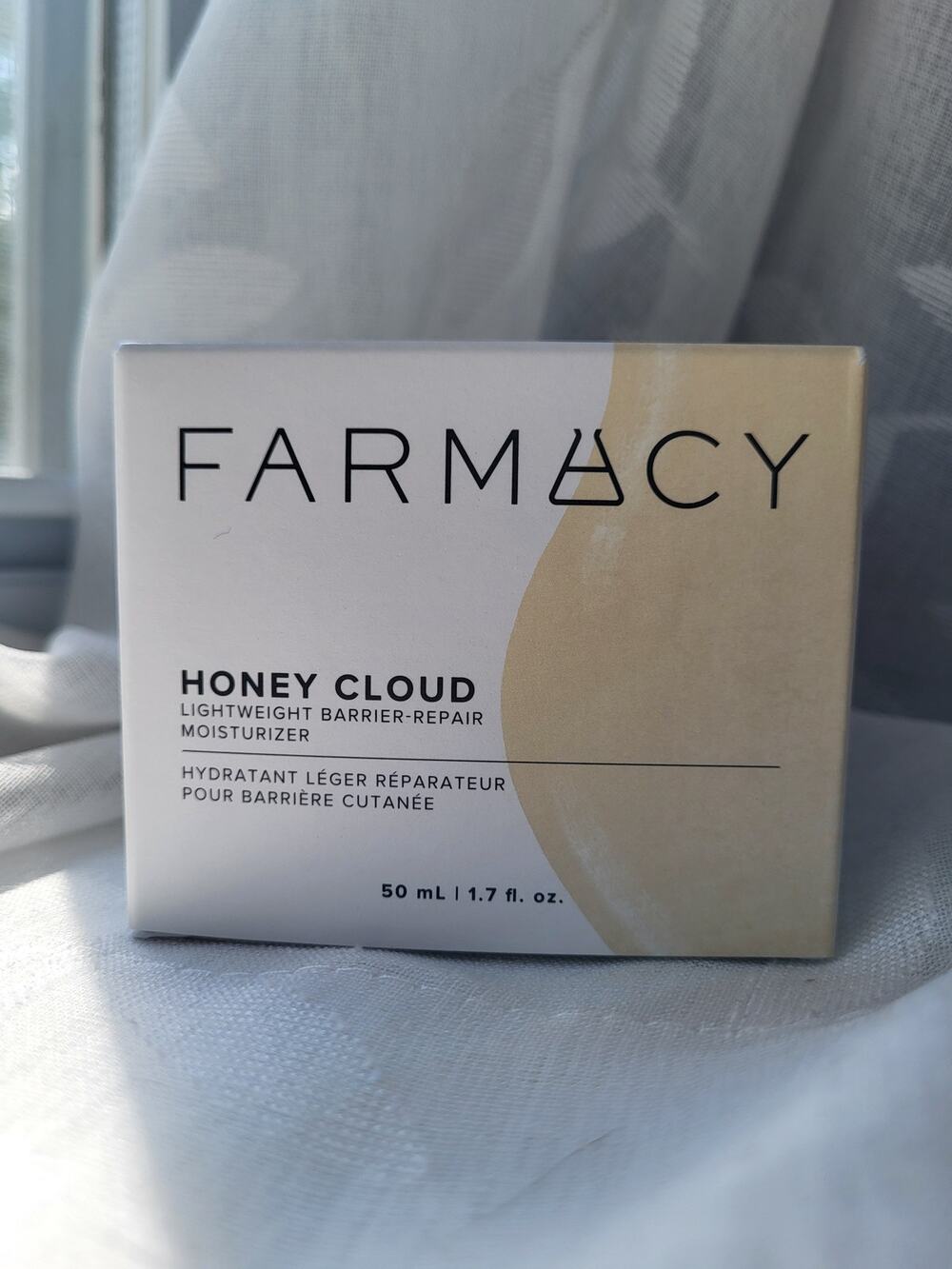 NIB Farmacy Honey Cloud Lightweight Barrier-Repair Moisturizer (1.7 fl. oz.)